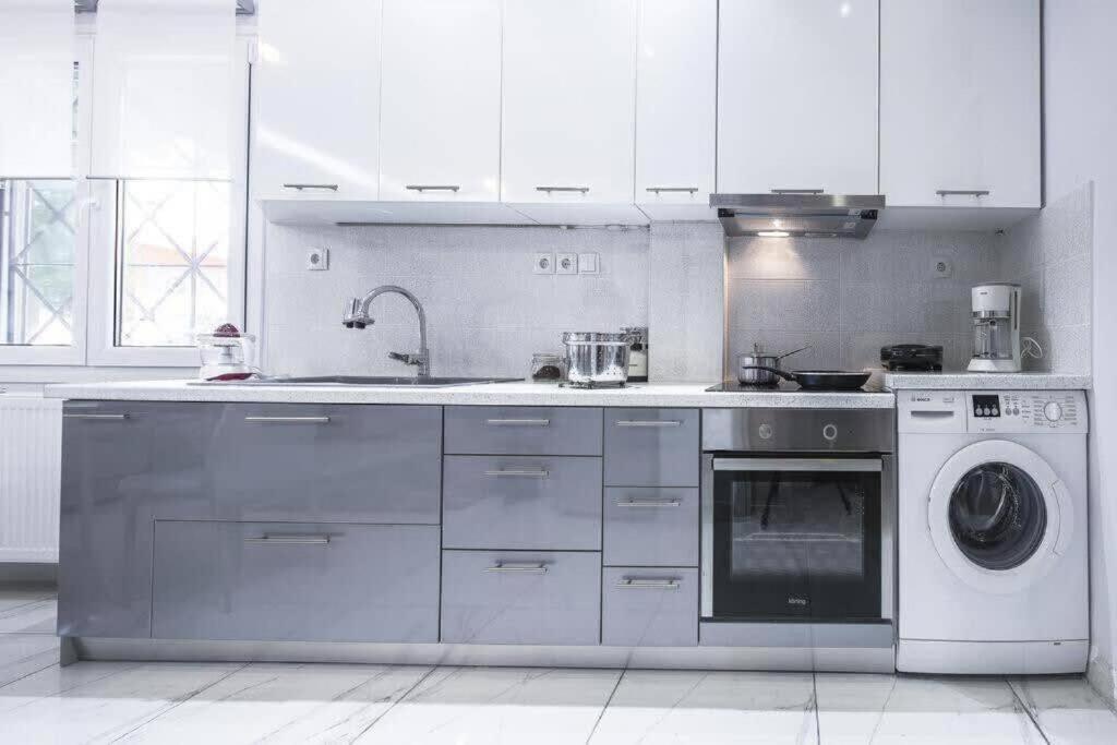 Вілла Modern Fully-Equipped House, 5 Min Walk From Metro Афіни Екстер'єр фото